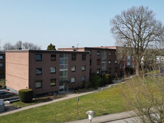 *Attraktive und komplett sanierte ETW als Investition und Altersvorsorge in H-U !!!* – Zuwegung