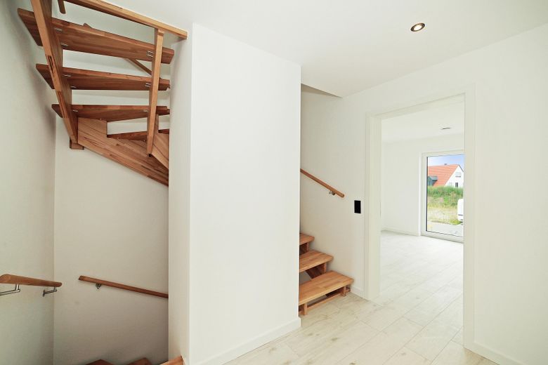 602 m² arsa, stüdyo ve en modern bina teknolojisine sahip seçkin yeni yapım ikiz ev – Fotoğraf 23