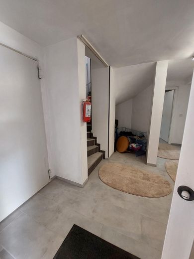 Casa unifamiliare con veranda invernale ;terrazza; giardino e garage.  !!(prezzo trattabile) – Foto 34