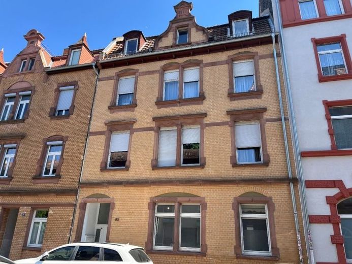 Immeuble de 4 logements rénové * 1 808 € / m² * rendement cible de 7,3 % * potentiel de division – Photo 1