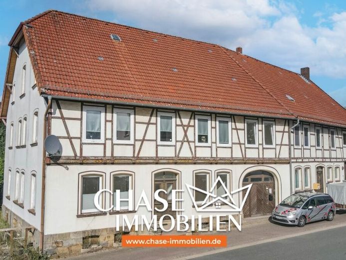 Offerta top per investitori: palazzina a Schwalenberg – fattore lordo a reddito previsto di almeno 9,77! – Foto 1