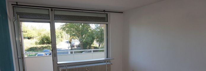 Tolle Lage: 2-ZW mit schönem Balkon – Wohnzimmer