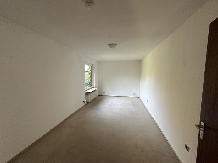 Oersdorf - Architektenhaus mit Charakter auf großzügigem Grundstück – Schlafzimmer 1