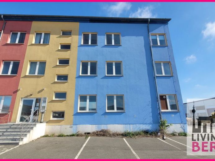 Beaucoup d’espace pour vous et toute votre équipe ! – Photo 1