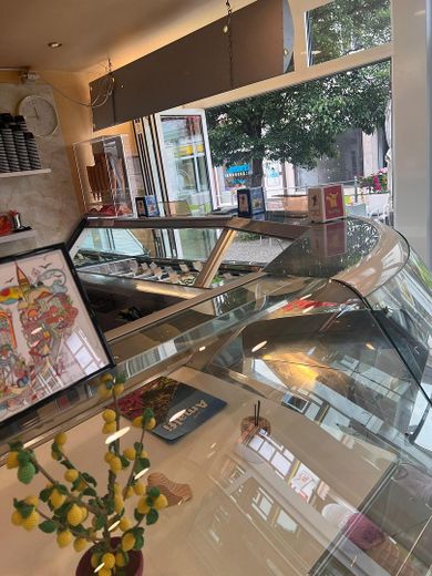 Ice cream café for sale - fully equipped – Foto 19