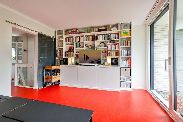 NEUE FOTOS, NEUER PREIS!!! TRAUM(FERIEN)WOHNUNG VON PRIVAT ZU KAUFEN! – Einbauten Wohnzimmer