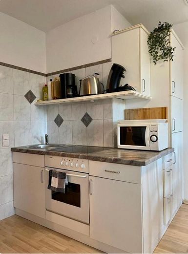 Balkonlu, asansörlü, ankastre mutfaklı, yüzme havuzlu/saunalı ve isteğe bağlı kapalı otopark yeri bulunan, tamamen mobilyalı 49 m² daire – Fotoğraf 13