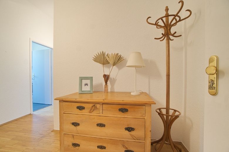 Charmante, großzügige Altbauwohnung im attraktiven Langenberg, mit W-LAN, PKW-Stellplatz, Bahnanbindung S 9 – 6bfa734e455165aa81587428a53b1586847fb31b.jpg