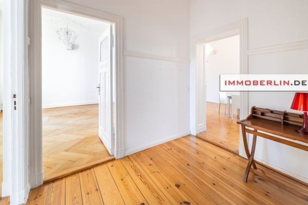 IMMOBERLIN.DE - Fijne stuc-altbauwoning met rustige loggia bij de populaire Güntzelkiez