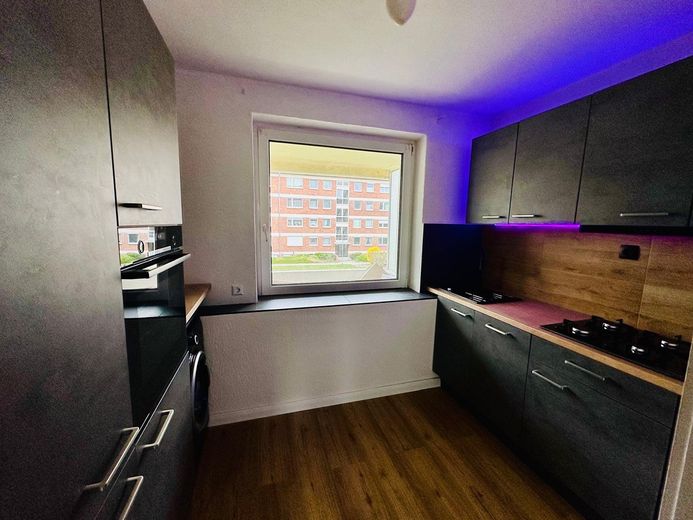 Mobilyalı 2 odalı balkonlu daire – Foto 1
