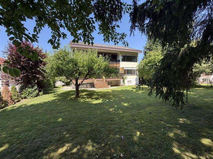 Zentrumsnah: Wohnhaus mit Galerie/Atelier, Einlieger-App.  & traumh. Naturgarten (834 qm) – 834qm Naturgarten großer Grund