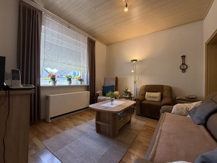 Ein Einfamilienhaus in Löhne-Mennighüffen, das noch nicht fertig erzählt ist! – Wohnzimmer im EG
