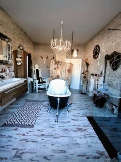 Schöne 2 Zimmer Altbauwohnung voll möbliert – Foto 7