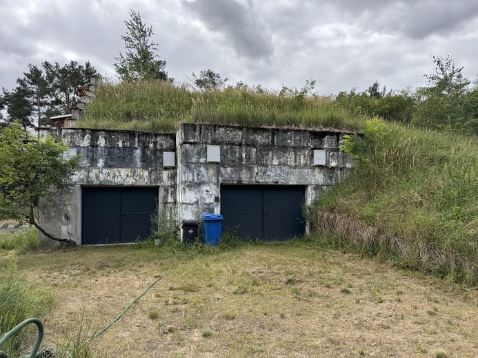 Seite Bunker/Technik