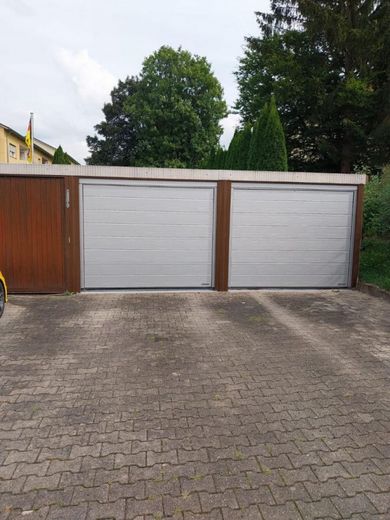 Schöne EG-Wohnung mit Balkon und Einbauküche in guter Lage – Bild 18