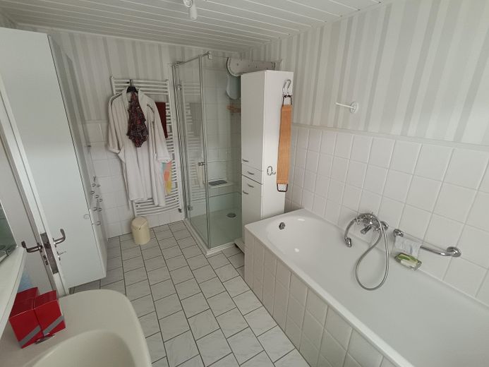 Gepflegtes Reihenmittelhaus in guter Lage in Moers – Bad1