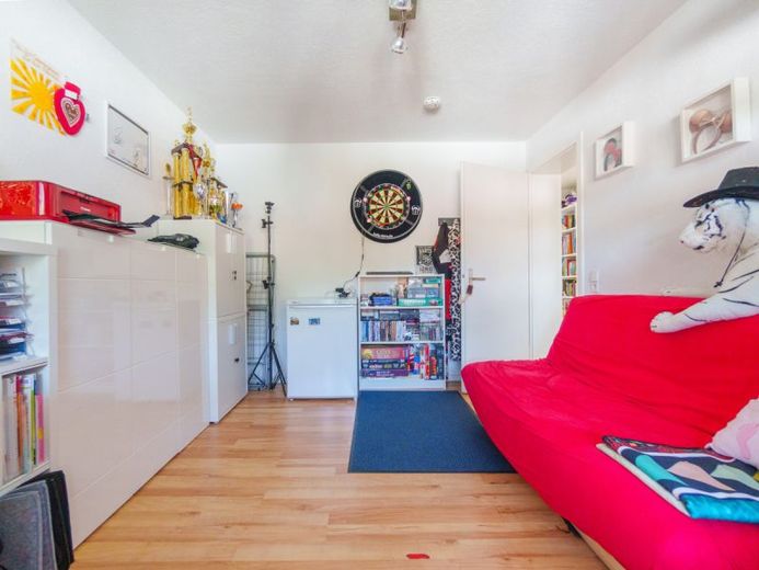 MURRHARDT: Tip Top renovierte 3 Zi-Wohnung - schöne Einbauküche - Balkon. – Bild 12