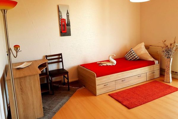 Möbliertes Zimmer in Frauen WG