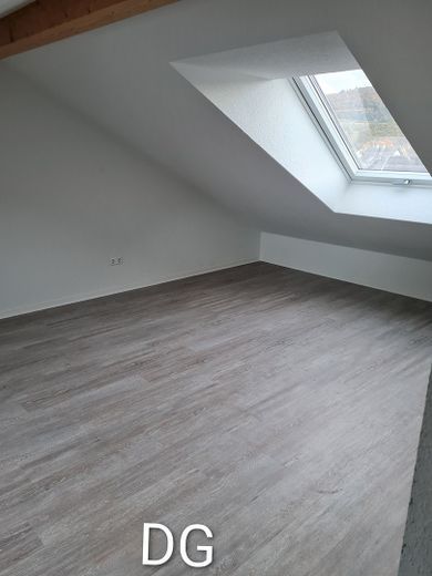 Helle Dachgeschoss Wohnung – Foto 8