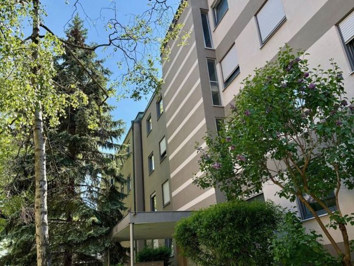 Richieste via e-mail! Appartamento in una zona residenziale molto apprezzata nel centro di Augusta! – Foto 1