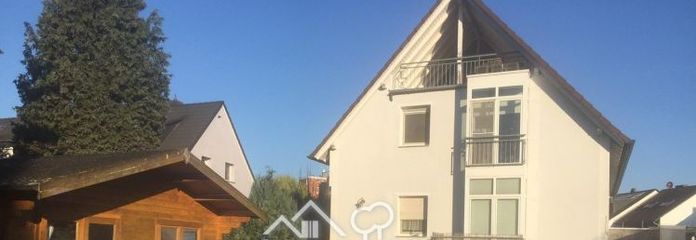 Top Maisonettewohnung mit Balkon, EBK und Klimaanlagen zu vermieten
