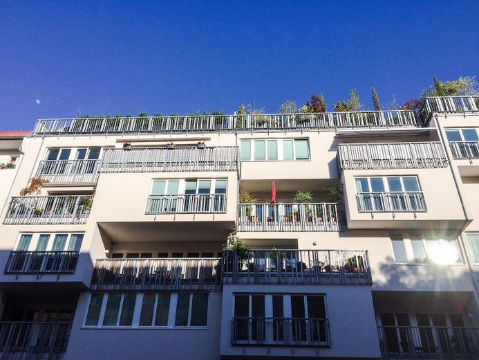 Vermietete Premium-Eigentumswohnung mit Tiefgaragenstellplatz – Foto 10