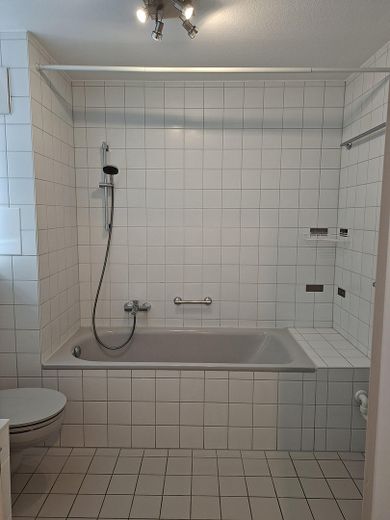 Wohnen wie im Grünen: Frisch renovierte 2-Zimmer-Wohnung (57m2) mit Terrasse & Gartennutzung – Foto 14