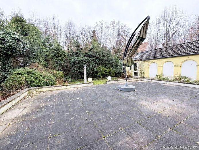 REDUZIERT!! Wohnhaus mit Geschichte: Großzügige Räume, Terrasse und Schwedenofen in Marktschorgast – VUB0002374-7