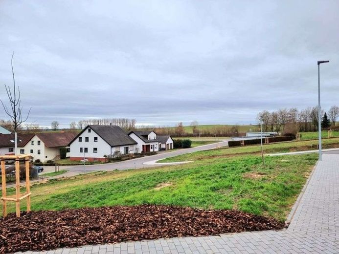 Grundstück - 574 m² - ideal für Neubau von zwei DHH oder EFH – Foto 1
