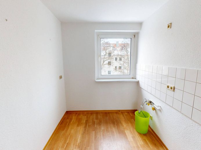 Appartement lumineux de 3 pièces avec salle de bains équipée d’une baignoire – Ansicht I: Küche