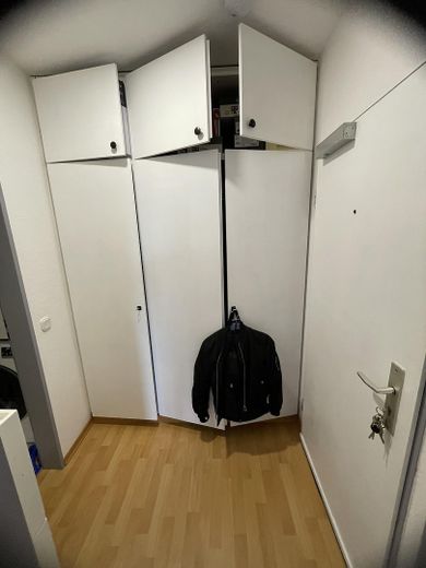 Von Privat sehr schöne & helle 2.5 ZKB in direkter Innenstadtlage – Foto 10