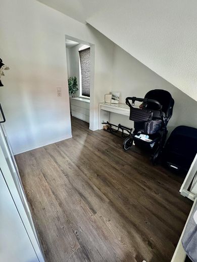 Ankleide/Arbeitszimmer