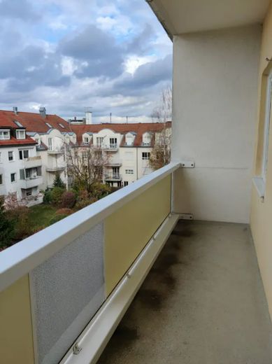1-Zimmer-Wohnung mit Westbalkon – 13.Balkon
