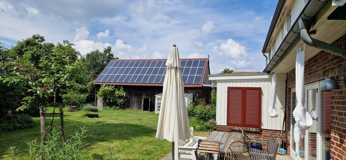 Optional Scheune mit PV-Anlage