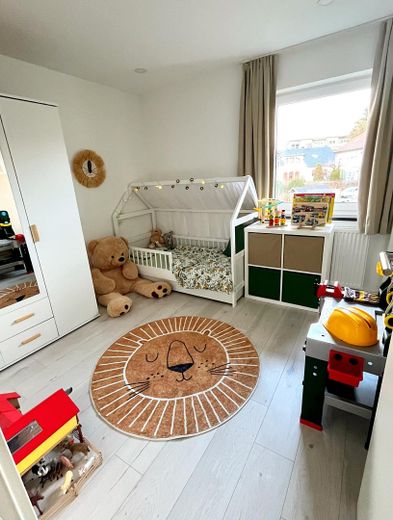 Kinderzimmer/Durchgangszimmer 