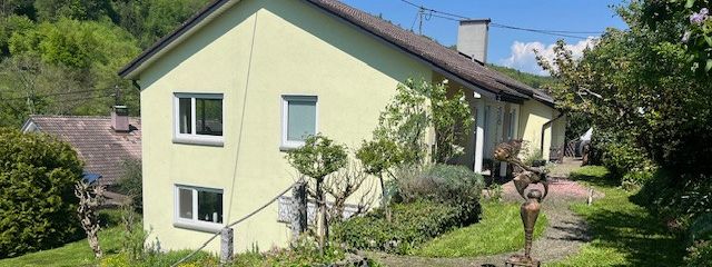 Hochwertiges freistehendes Einfamilienhaus mit großem Grundstück in Top-Lage – Haus mit Garten