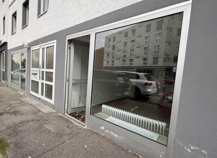 Kiralanacak ticari alan | yaklaşık 85 m² | mağaza  Mağaza + Depo + Ofis – Fotoğraf 1