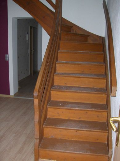 Wendeltreppe zum Wohnzimmer