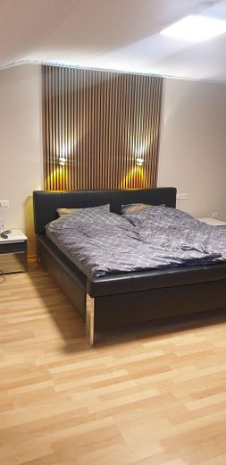 Schlafzimmer an Sonnenterrasse