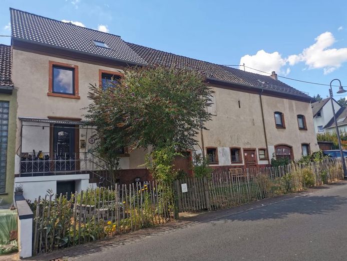 Haus Ansicht li. Haupthaus