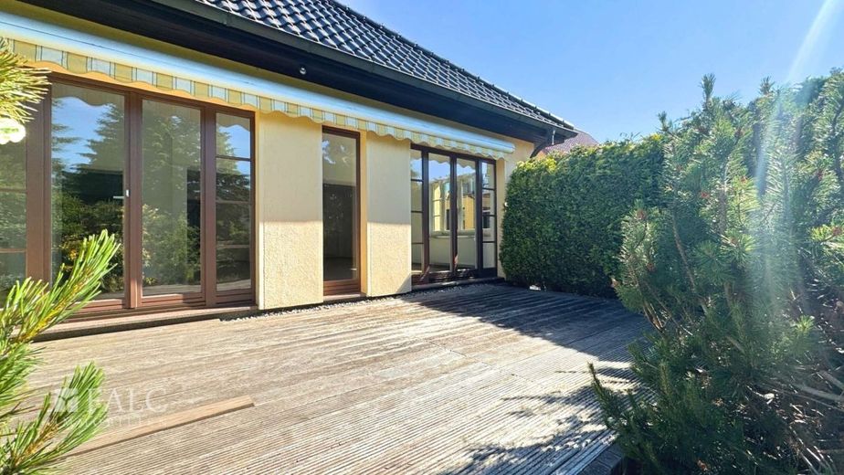 ***Ihr neues Zuhause - Einfamilienhaus mit Kamin, Sauna &amp; schönen Gartenbereich*** – Terrasse