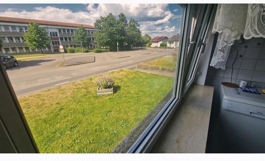 Achtung: Schöne Hochparterre-Wohnung in ruhiger Lage – Ausblick Küche/Esszimmer