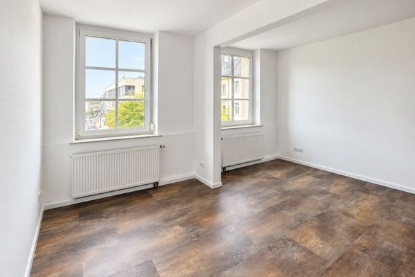 Frisch sanierte 4-Zimmer-Eigentumswohnung in zentraler Marktplatzlage von Schweinfurt