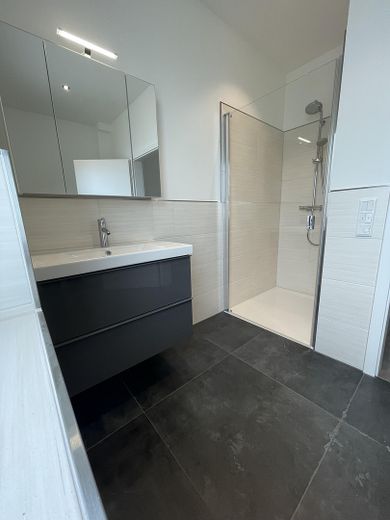 Moderne helle 3-Zimmer-Maisonette-Whg mit EBK und Balkon + Carport in Achim Uphusen – Foto 6