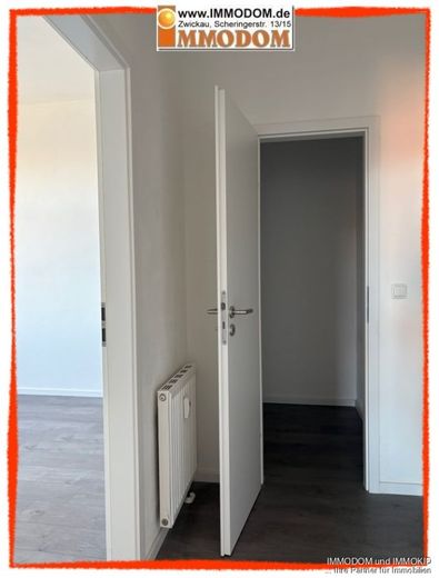 2-Zimmer-Wohnung, neu und hochwertig renoviert, in Zwickau-Pölbitz zu vermieten! – Blick zum Abstellraum