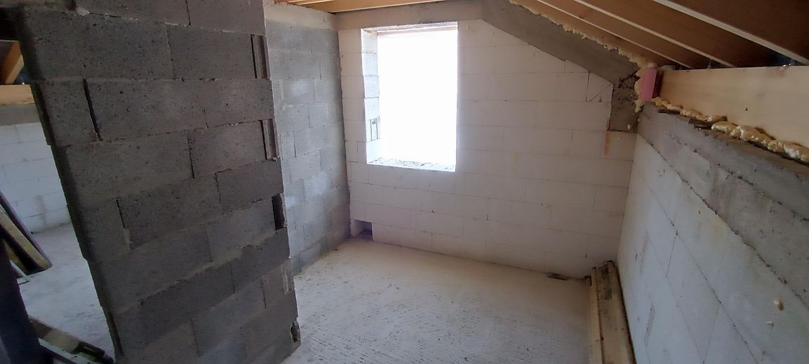 Haus Rohbau Neubau mit Baugenehmigung, Mietkauf möglich – Große Bad im Dachgeschoß