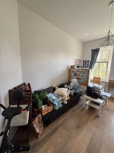 Old-Building Dream in Leipzig-Gohlis Mitte: Spacious 3-room apartment (88 m²) with stylish character – Kinderzimmer