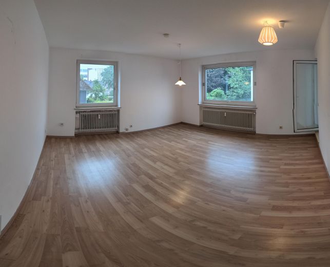Top zentrale 2,5 ZImmer-Wohnung mit Dachterrasse und Wintergarten im Dobbenviertel – Wohnzimmer