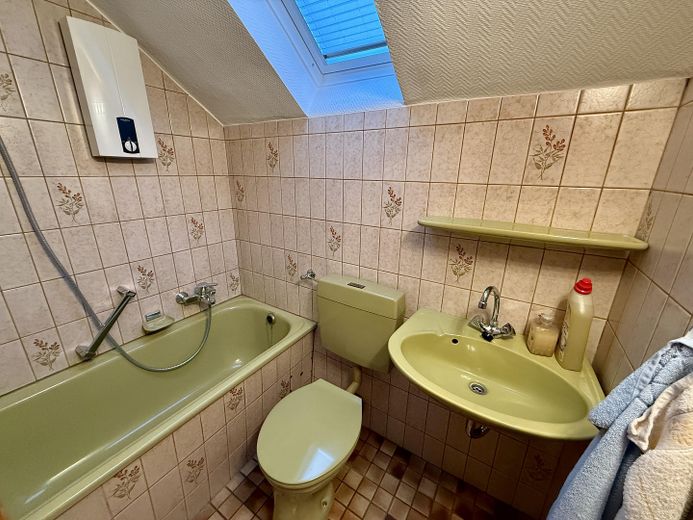 Dachgeschoss – Badezimmer