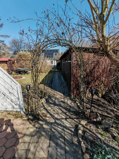 Rosenbogen in den Garten
